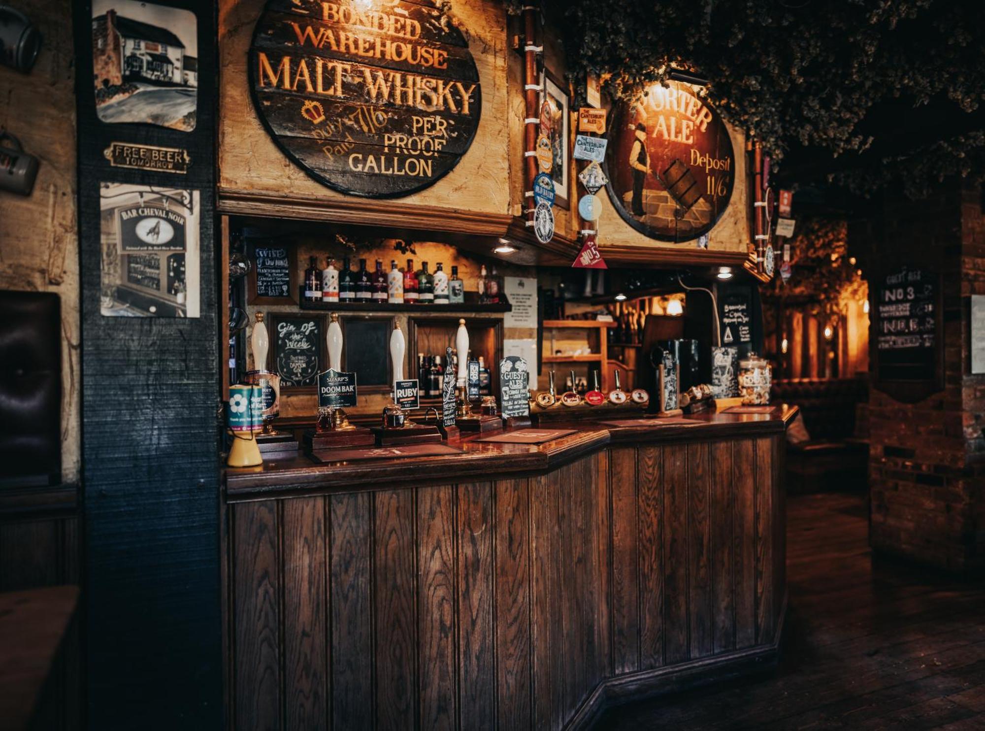 The Black Horse Inn Μέιντστοουν Εξωτερικό φωτογραφία