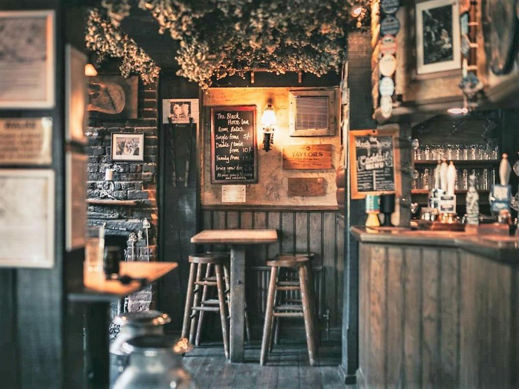 The Black Horse Inn Μέιντστοουν Εξωτερικό φωτογραφία